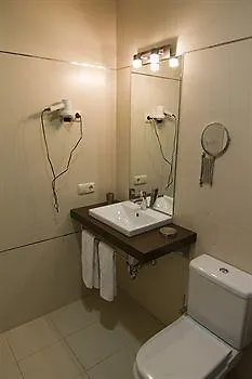 아파트호텔 누보 산크티 페트리 치클라나 데 라 프론테라 3*,  스페인